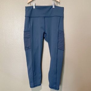(Sold) Fabletics Power hold pockets leggings teal